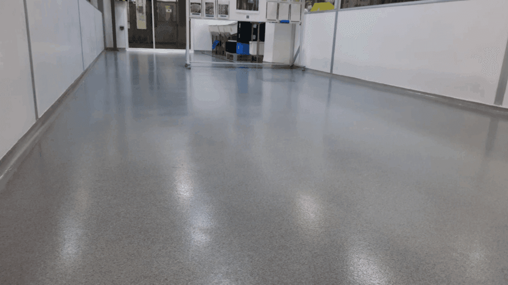 EPÓXI ARGAMASSADO ESPATULADO COLORIDO