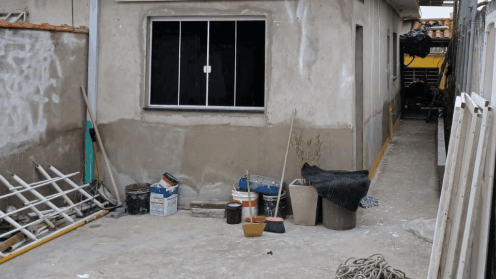 ARGAMASSA IMPERMEABILIZANTE REPARO RODAPÉ