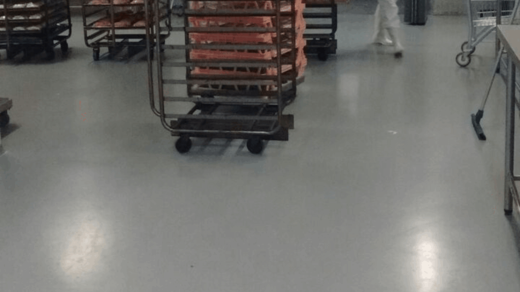 URETANO AUTONIVELANTE